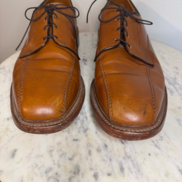Allen Edmonds Hillcrest Oxfords Size 15 B
Leather tan men’s shoes